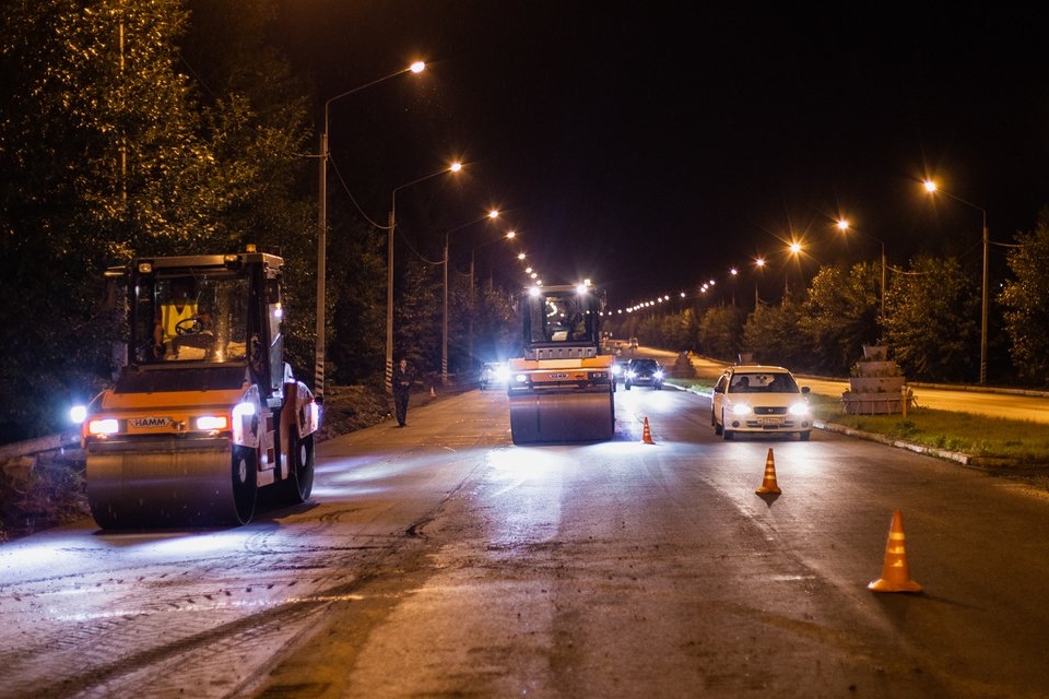 Александр Осипов поручил ввести ночные смены на ремонтируемых региональных дорогах в Забайкалье